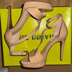 Gianni Bini Sand Heels